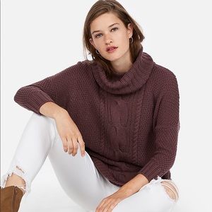 Express turtle neck 3/4 sleeve tunic